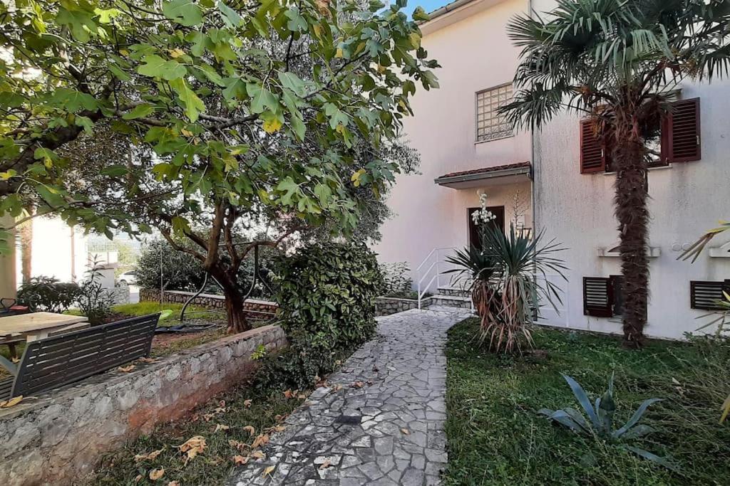 Quiet & Lovely Apartment-Icici Luaran gambar